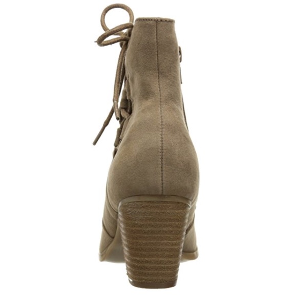 NIB Tan Distressed Side Tie Ankle Boots - Picture 7 of 8