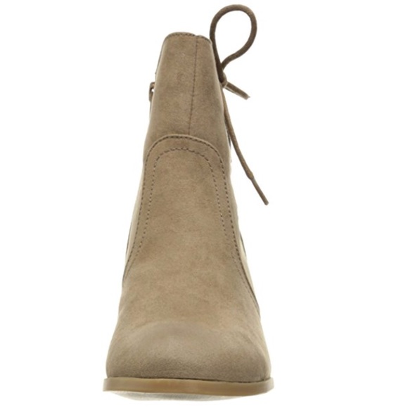 NIB Tan Distressed Side Tie Ankle Boots - Picture 8 of 8