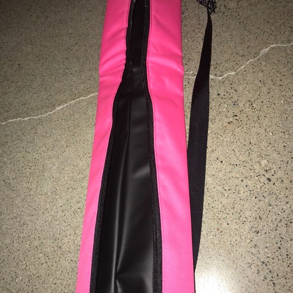 Victoria’s Secret PINK soda/beer sleeve - Picture 3 of 3