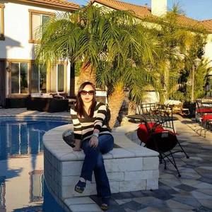 Meet your Posher, Van