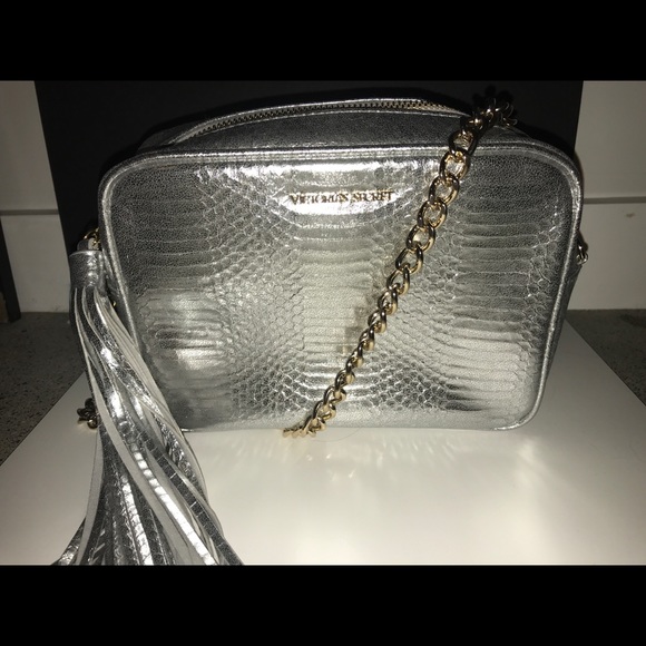 Victoria’s Secret PINK crossbody - Picture 2 of 3