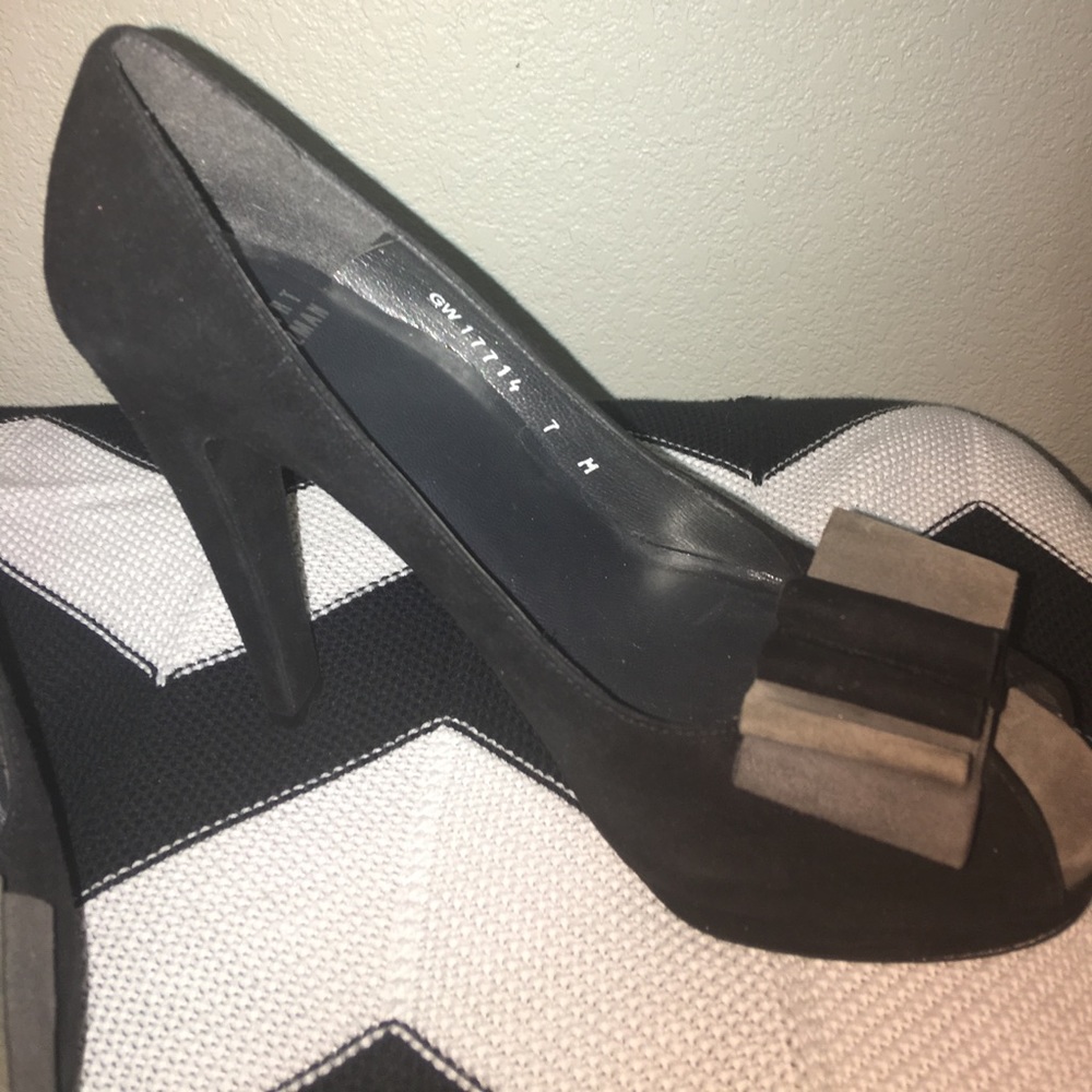 Stuart Weitzman, black open toe 4” heels, size 7.