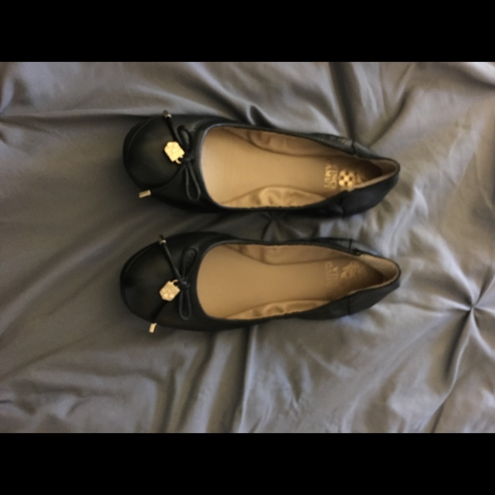 Vince Camuto flats