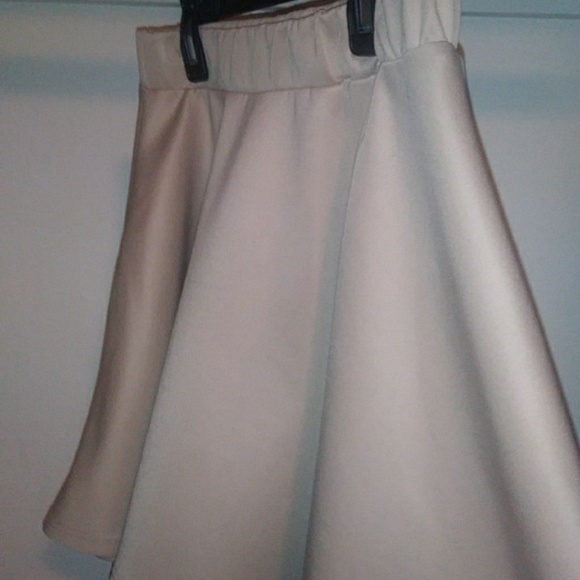 Skater skirts - Picture 4 of 4