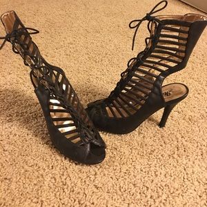 Gladiator Lace Up Leather Sandals!