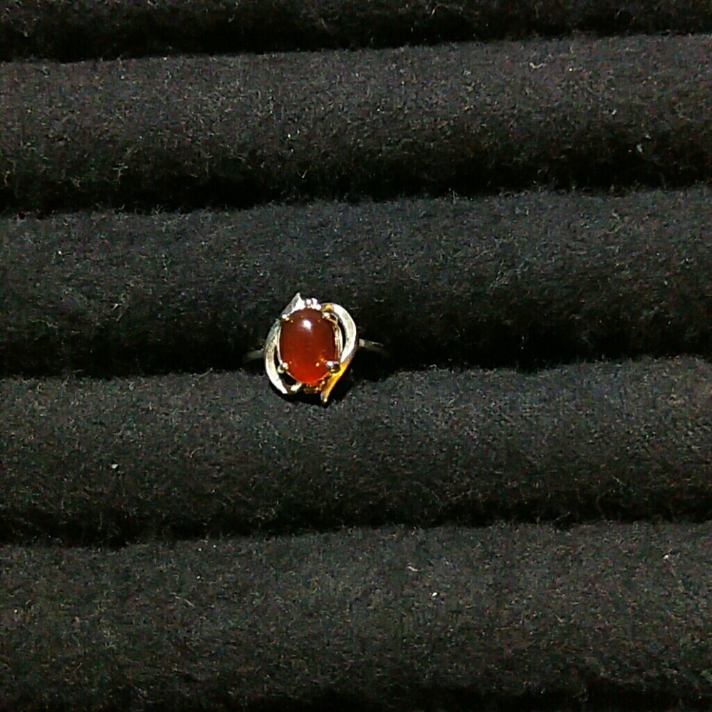 Orange stone ring in silvertone
