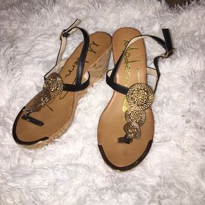 Cork wedges