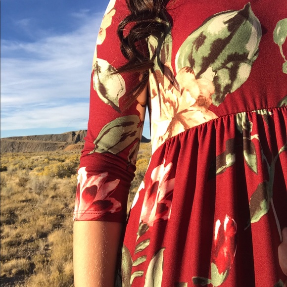 LAST ONE << Floral Burgundy Maxi Dress >> - Picture 3 of 5