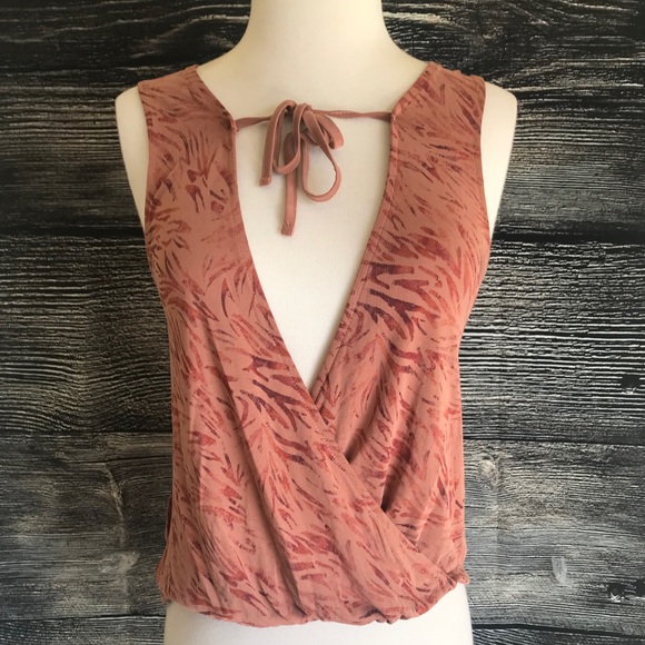 🛍Silence + Noise Deep-V Tie-Neck Top XS Blouse - Picture 6 of 8