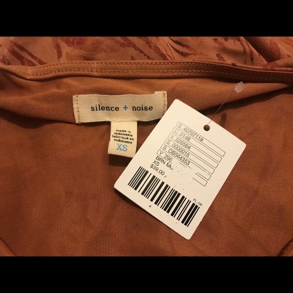 🛍Silence + Noise Deep-V Tie-Neck Top XS Blouse - Picture 8 of 8