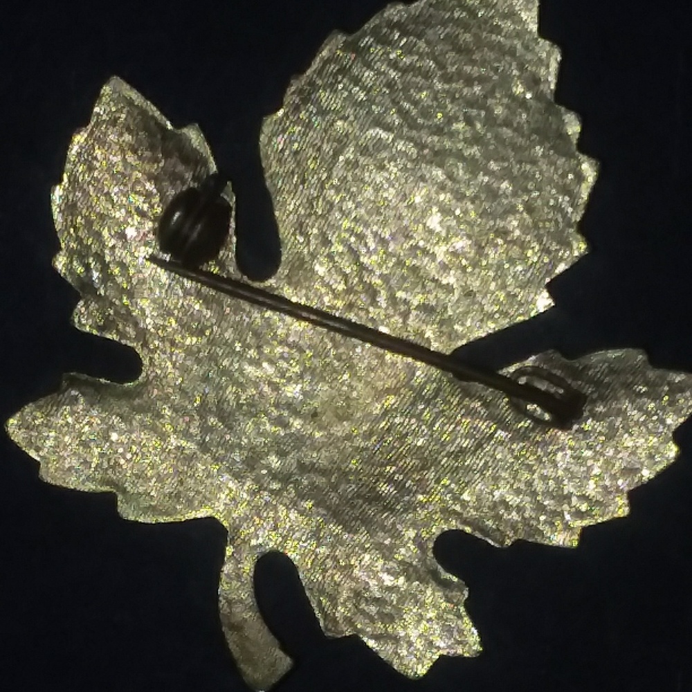 Vintage Brooch Pin (RARE) ENAMEL Finishing - Picture 2 of 2