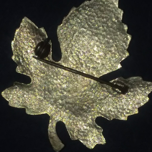 Vintage Brooch Pin (RARE) ENAMEL Finishing - Picture 2 of 2