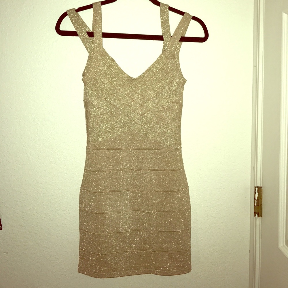 Gold Mini-Dress ✨