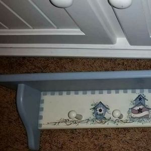 Hand painted wood shelf w pegs