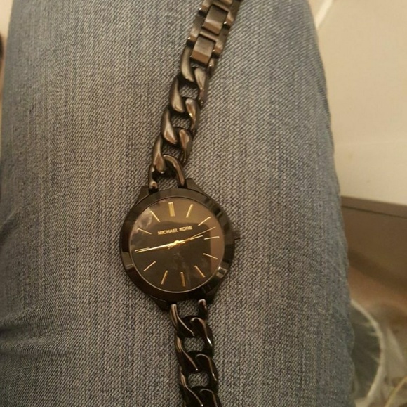 Mk watch