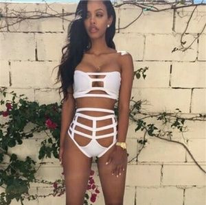 White cut out highwaist swimsuit set