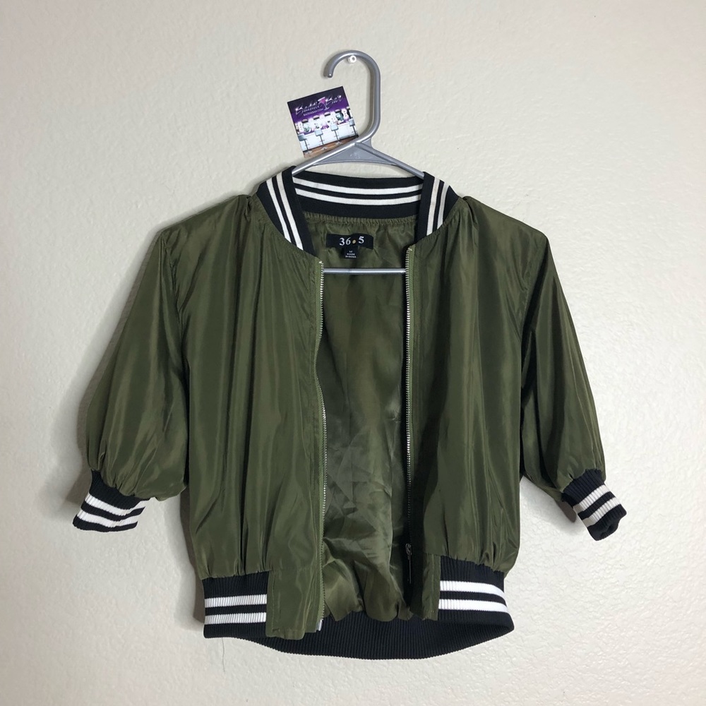 •SEXY CROP BOMBER JACKET•