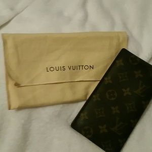 Louis  Vuitton Men's Check Book Walket