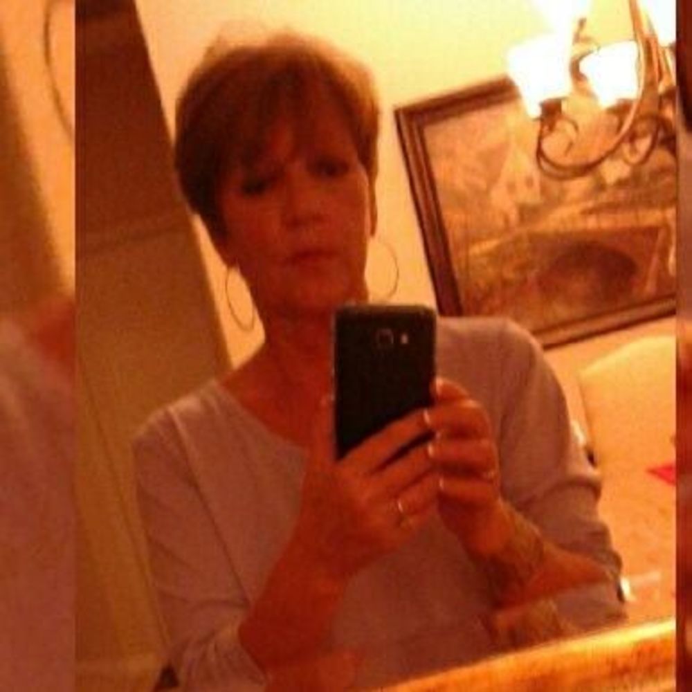 Meet your Posher, Stacy