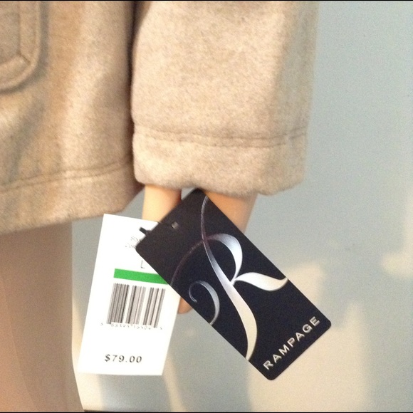 Buffalo Plaid Coat🎉Free Beanie Hat🎉Sale - Picture 5 of 7