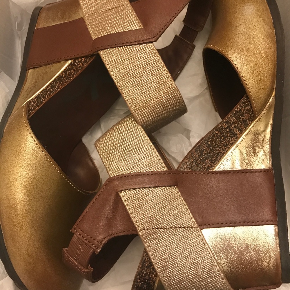 OTBT shoes. Like New