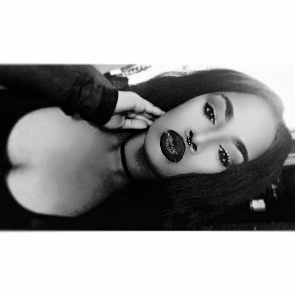 Meet your Posher, Sade'