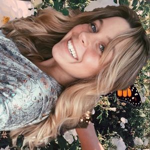 Meet your Posher, Aris