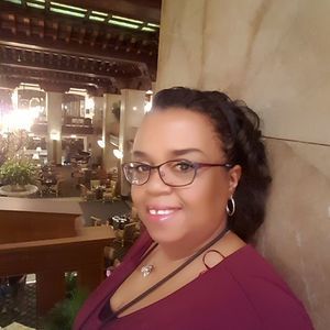 Meet your Posher, Pamela