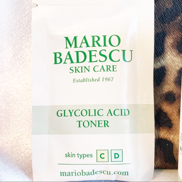 ‼️SOLD‼️Mario Badescu Skincare Bundle & Makeup Bag - Picture 5 of 6