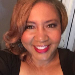 Meet your Posher, Dena