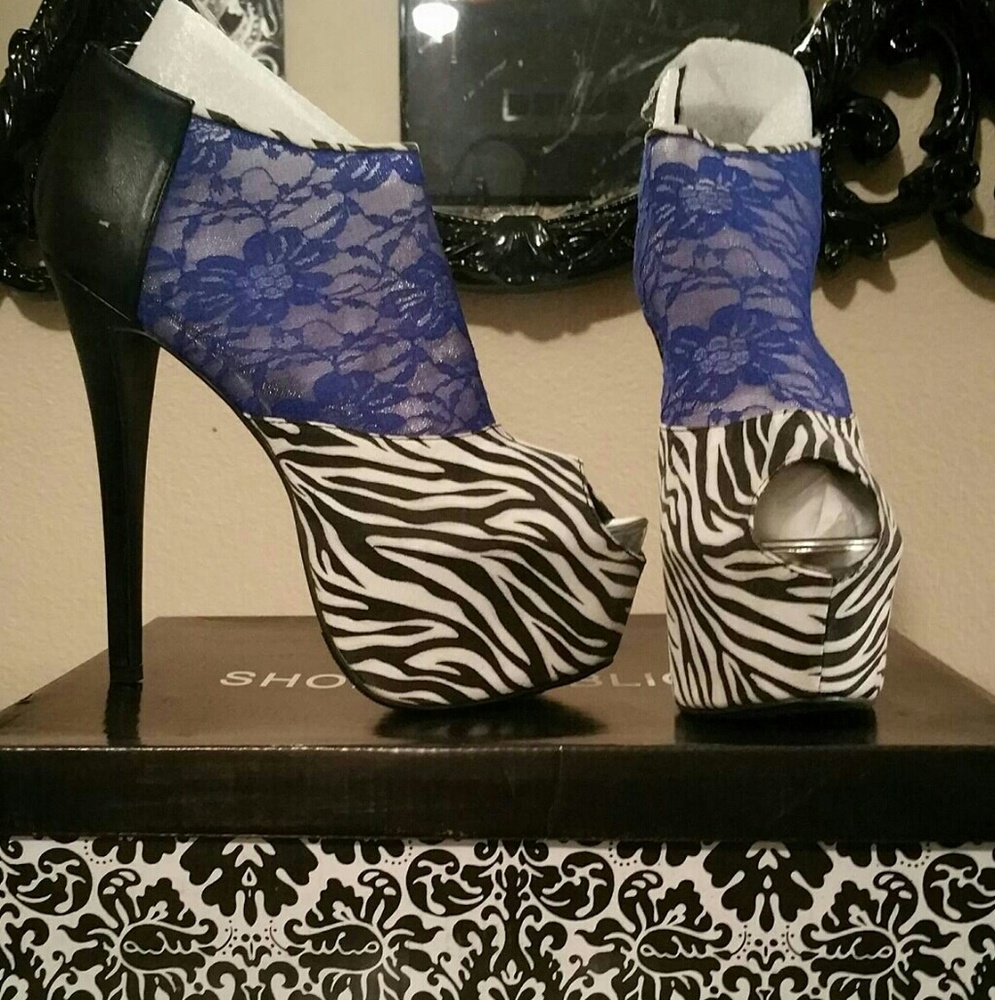 Booties- Zebra print lace platform promise