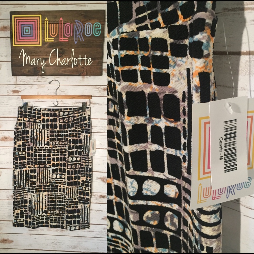 LulaRoe Cassie Medium