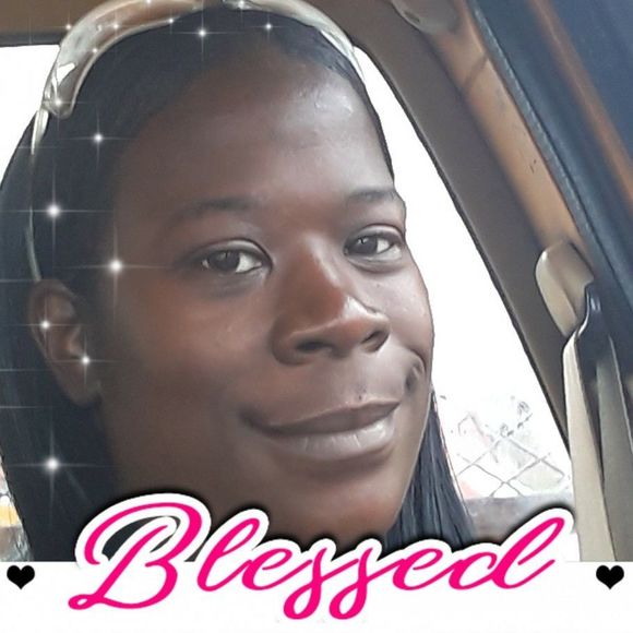 Meet your Posher, Trilaina - Picture 1 of 1