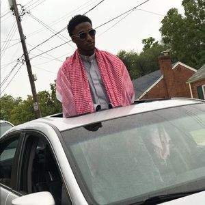 Meet your Posher, El aziz