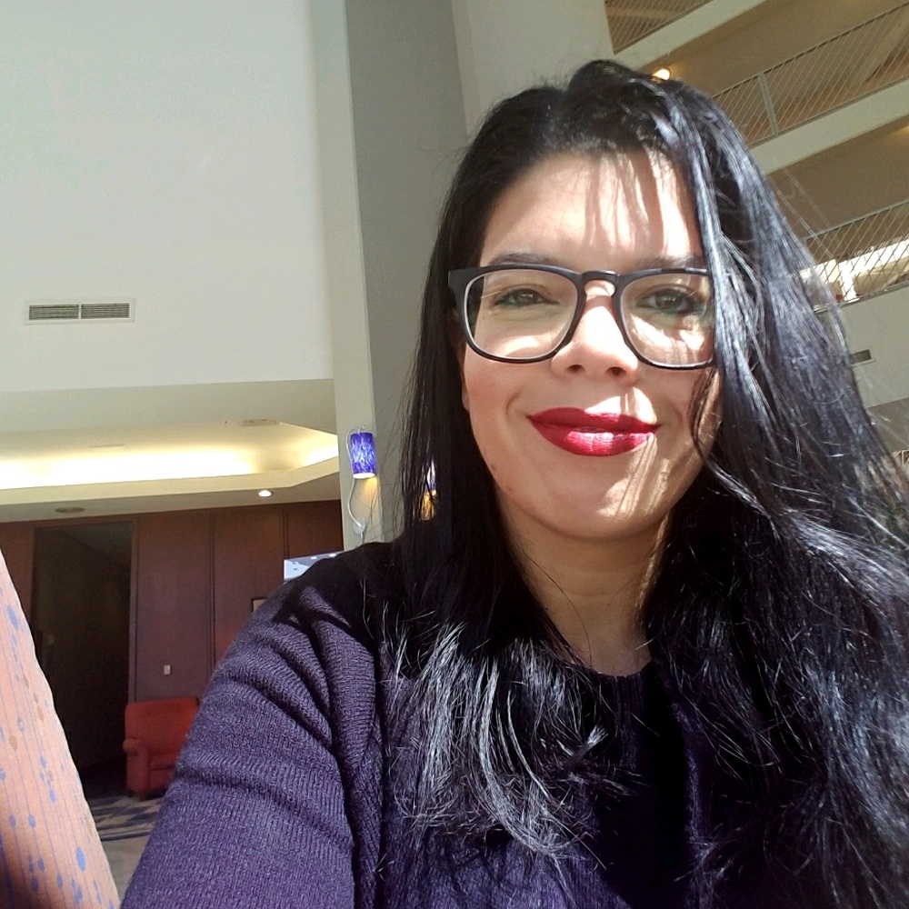 Meet your Posher, Vanessa