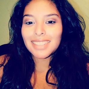 Meet your Posher, Liz