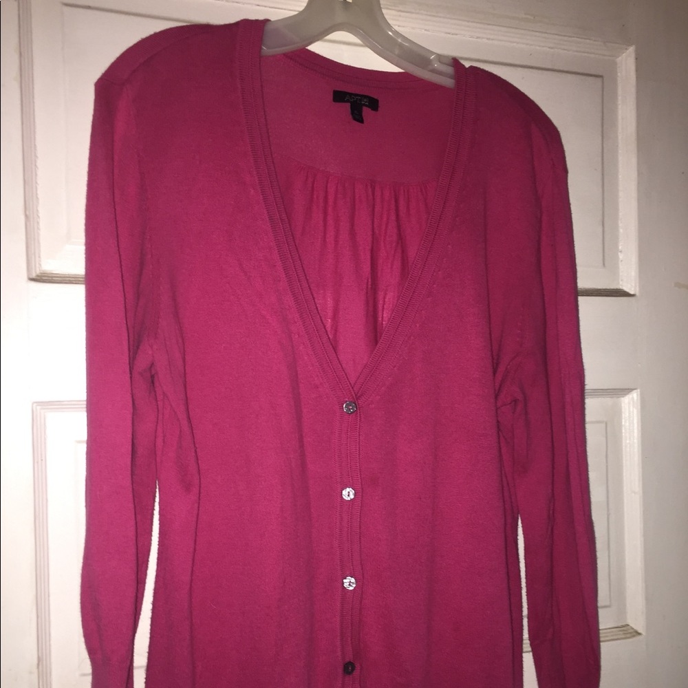 💕 Adorable pink sweater 💕