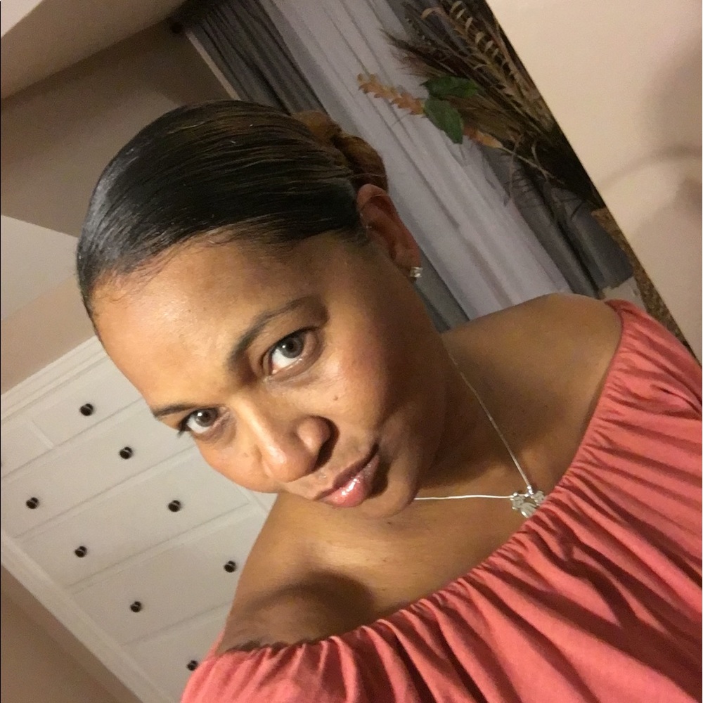 Meet your Posher, Charise