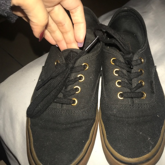 Vans - Picture 1 of 1