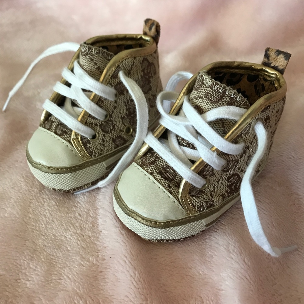Baby shoes