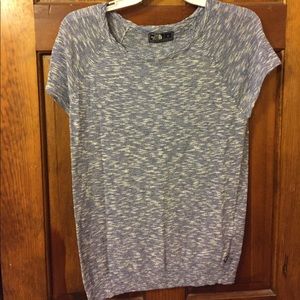North Face short sleeve Sweater Medium