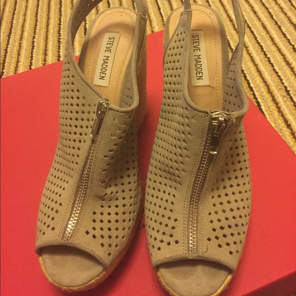 Ladies Steve Madden shoes