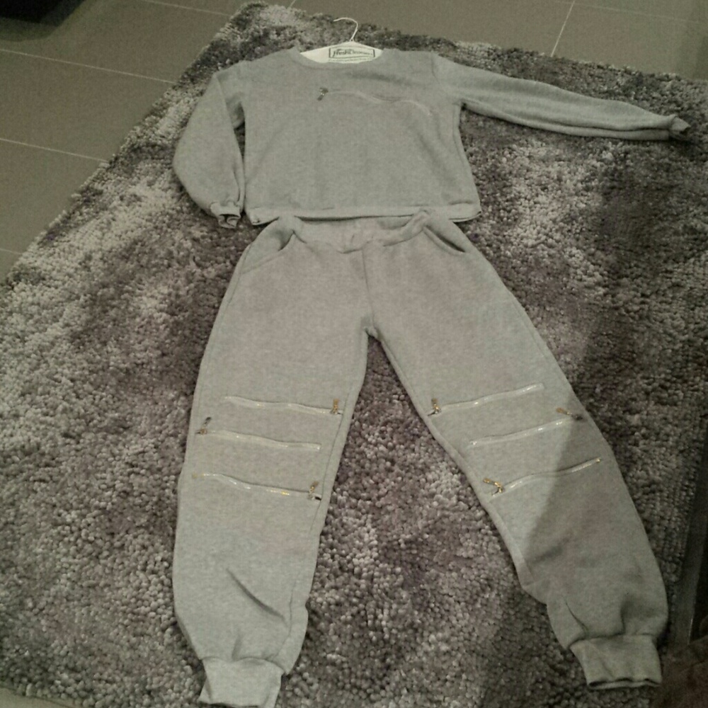 2PC Jogging Set