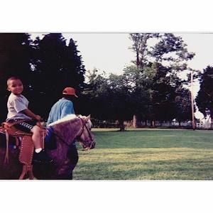 Meet your Posher, Troy