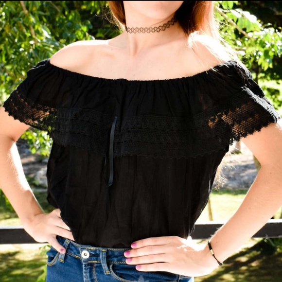 New Black Off the Shoulder Lace Top Gauzy Light - Picture 3 of 4