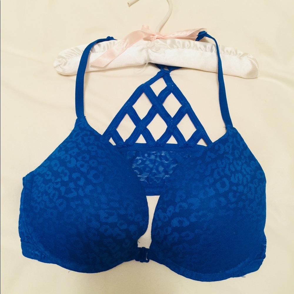 Victoria’s Secret Pink bra