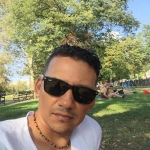 Meet your Posher, Bernardo