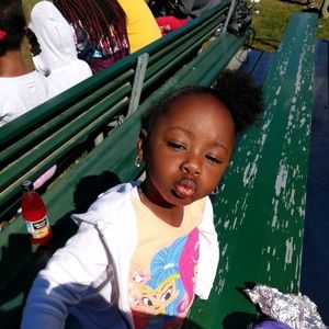 Meet your Posher, Felicia