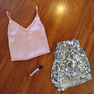 Beautiful b&w floral shorts