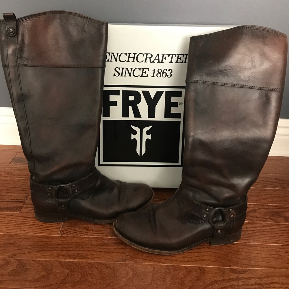 Pre worn Frye boots